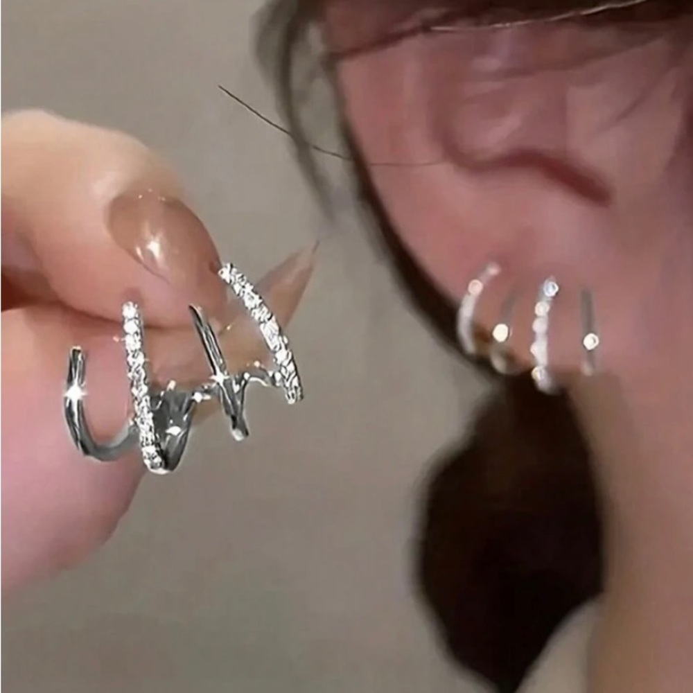 NWT Studs 4 in 1 SILVER​​​